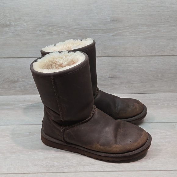 UGG Australia Ultra Short Ankle Chestnut Boots Size 5  Ugg Australia Women Short Ankle Leather Sheepskin Winter boots shoes sz 6